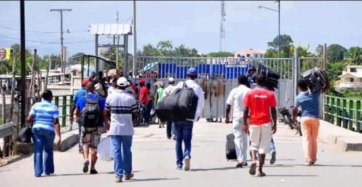 A los haitianos los sacan hoy y mañana están aquí