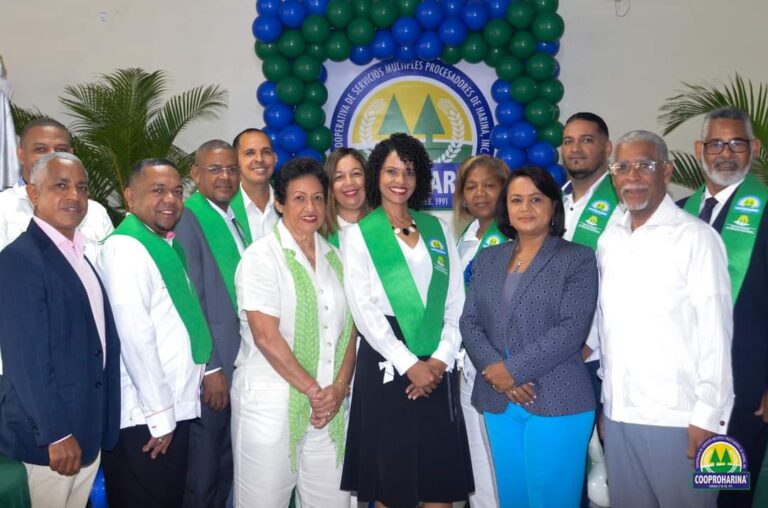 COOPROHARINA celebra graduación de Diplomado en Gestión Cooperativa