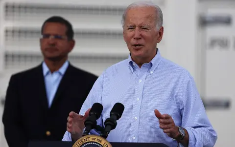 Tras daños de Fiona a Puerto Rico, Biden dice reconstruirá