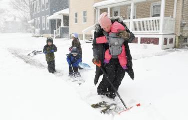 Apagones en Nueva York a consecuencia de tormenta de nieve