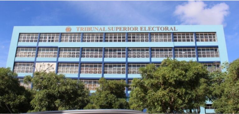 Tribunal Superior Electoral pone en circulación revista