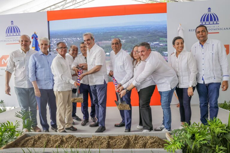 Presidente Abinader deja iniciados los trabajos de construcción de la circunvalación de Navarrete