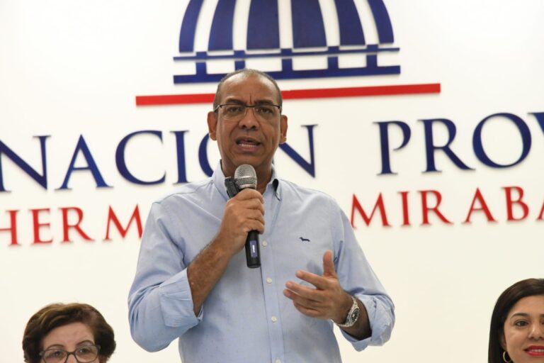 El Ministro de MOPC inicia recoorrido en lugares afectados por las lluvias en Santo Domingo