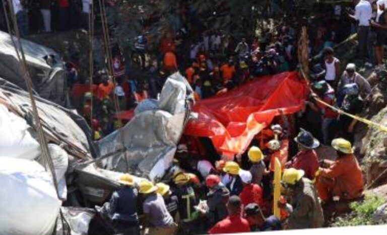 Accidente en Quita Sueño de Haina deja varias personas fallecidas