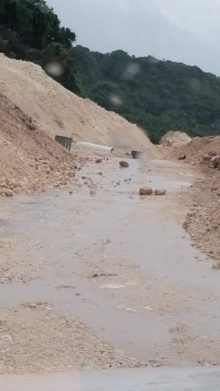 MOPC dispone por prevención cierre total del tránsito por tramo El Derrumbao, en carretera Barahona- Enriquillo