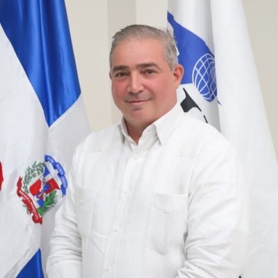 Abinader designa a Héctor Porcella como presidente de la Junta de Aviación Civil