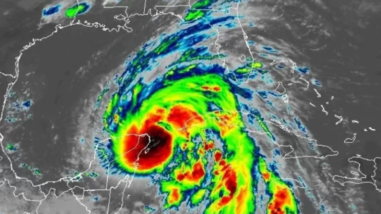 Huracan Helene amenaza Mexico y parte de EEUU