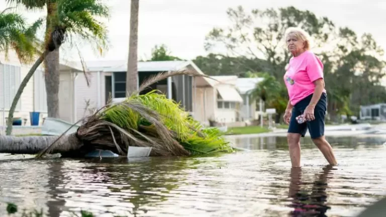 Más de 3 millones de personas sin luz, miles de evacuados y al menos 7 muertos: el saldo provisional que deja el huracán Milton a su paso por Florida