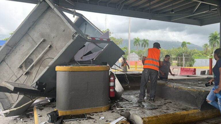 Excesos de velocidad e imprudencia de conductores causan incidentes en estaciones de peaje